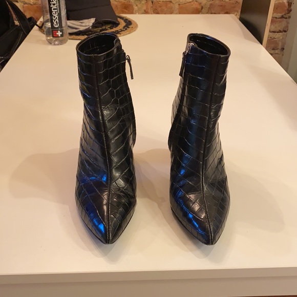Alice + Olivia pointy toe booties - Picture 2 of 7